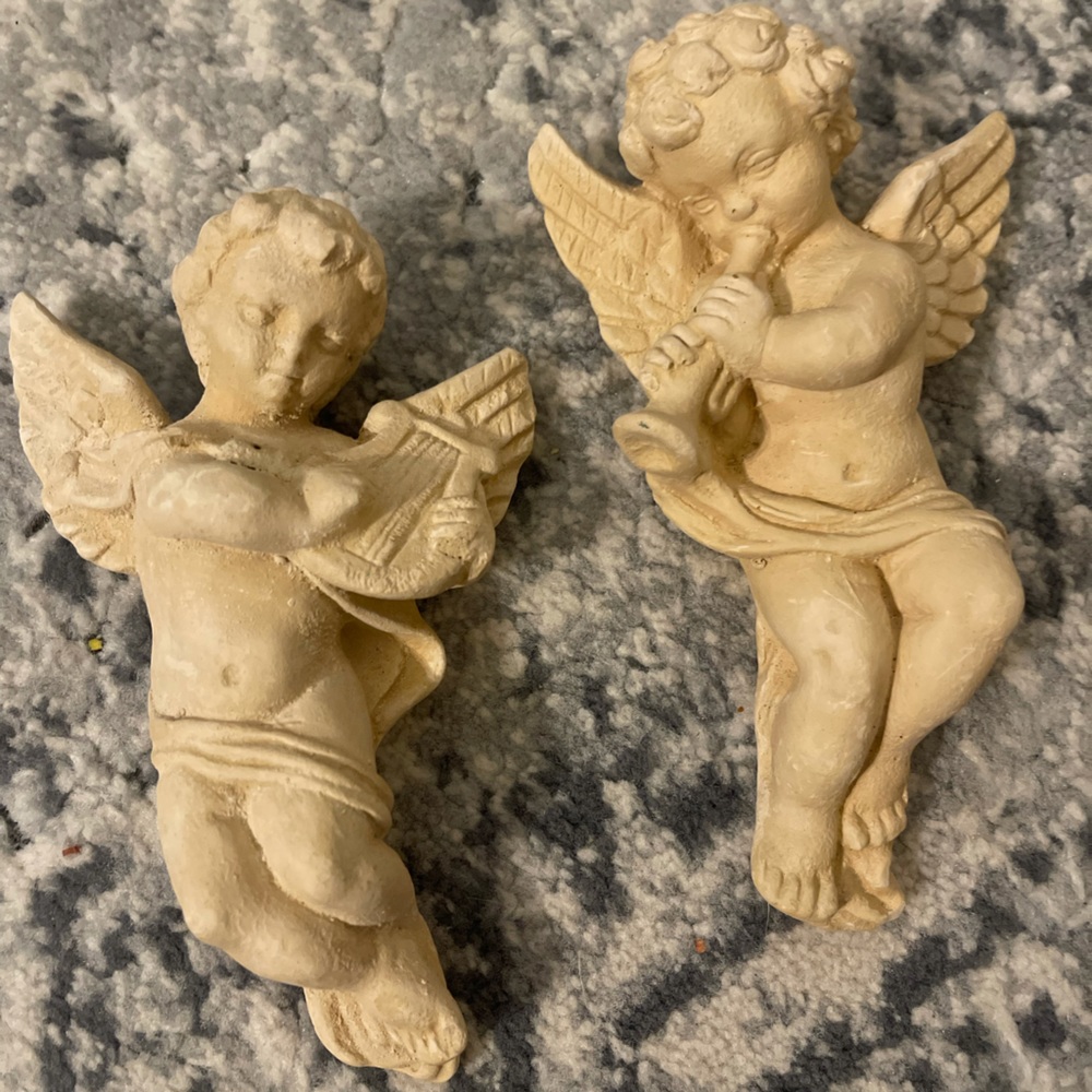 Cute baby angels that you can hang!